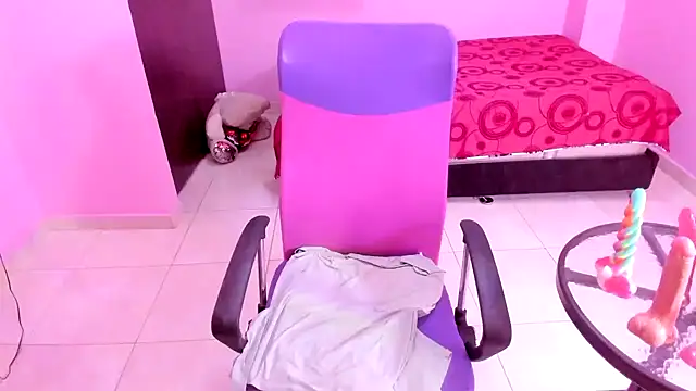 mommy whore slut online show from November 27, 2025, 7:16 pm