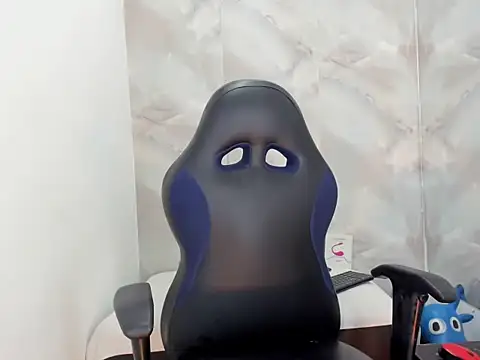 aitanacortes online show from October 9, 2025, 1:42 pm