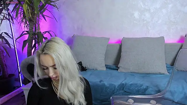 BambiAndAyline online show from February 5, 2025, 4:27 am