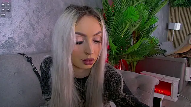 BambiAndAyline online show from November 29, 2025, 5:32 am