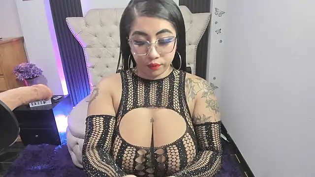 Sexy cristall  online show from December 2, 2025, 1:55 am