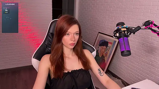 mirai meeow online show from January 18, 2025, 4:31 pm