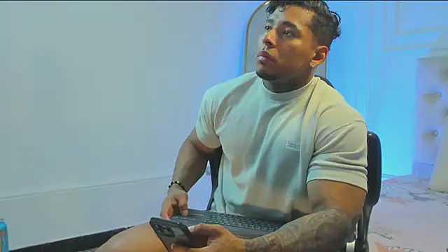 bradley smith online show from October 18, 2025, 8:37 am