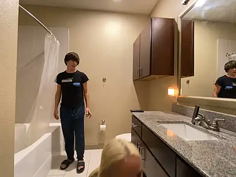 girlfriendmissy online show from January 26, 2025, 2:03 am