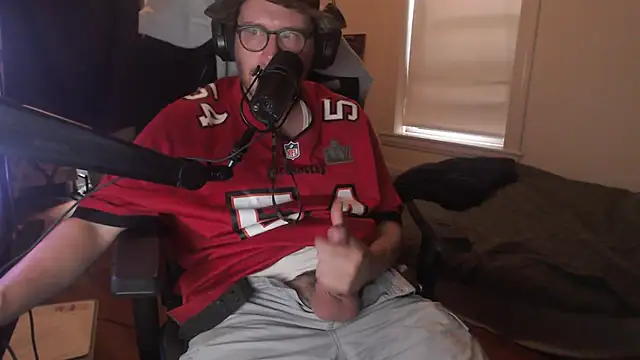 chicostick413 online show from September 27, 2025, 7:30 pm