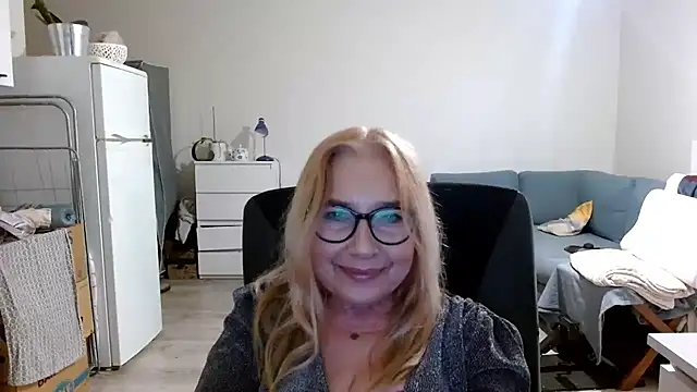 sofia xkiss online show from March 2, 2025, 2:54 pm