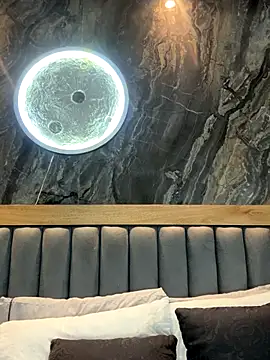 BellaPeers  online show from October 4, 2025, 12:25 pm