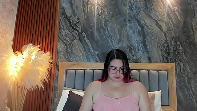 BellaPeers  online show from November 7, 2025, 12:05 pm