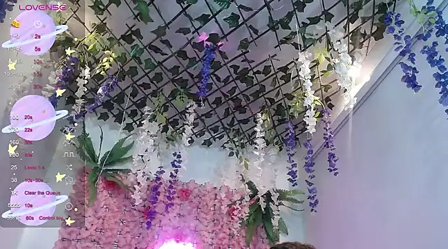 BLONDE SEXYHOT online show from March 20, 2025, 4:18 am