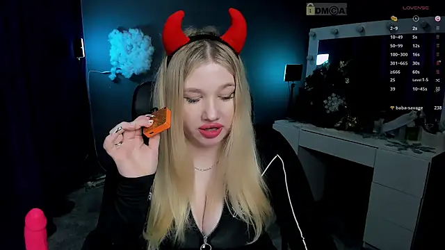 juli kisss online show from January 15, 2025, 4:36 am