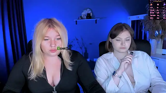 juli kisss online show from September 21, 2025, 7:04 pm