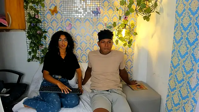 sasha fox00 online show from February 14, 2025, 12:41 am