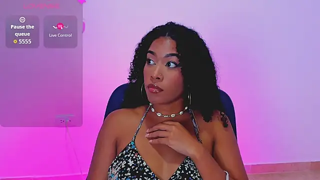 sasha fox00 online show from February 1, 2026, 5:39 am