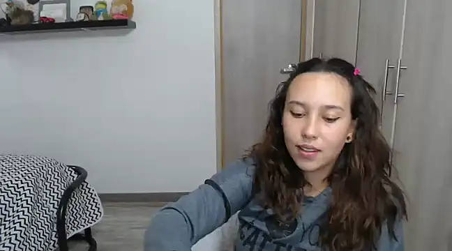 Skarlet Adams28 online show from January 11, 2025, 2:09 am