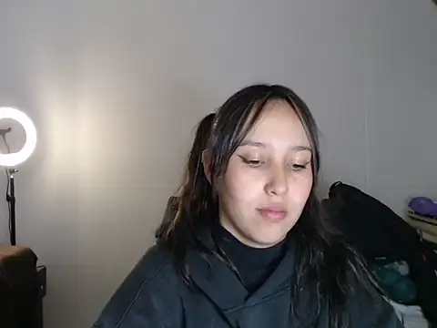 Skarlet Adams28 online show from March 14, 2025, 2:10 am