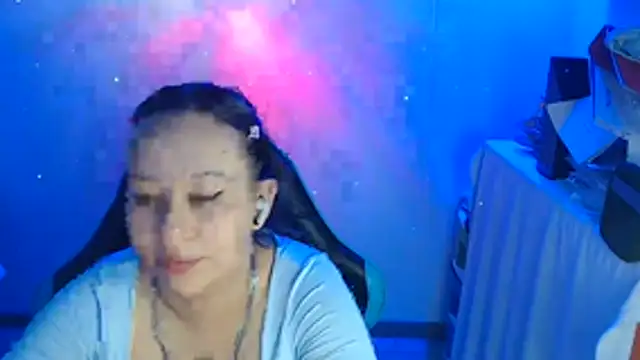 Skarlet Adams28 online show from July 15, 2026, 8:41 am