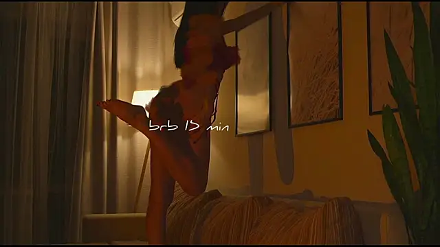 wowmolly online show from November 28, 2025, 12:52 pm