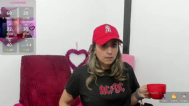 Giia39 online show from October 28, 2025, 10:52 am