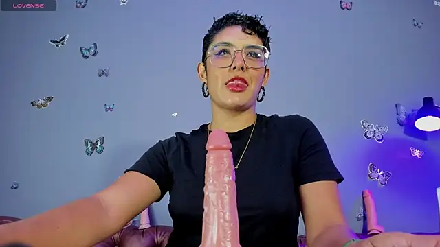 Kaira mosse online show from February 12, 2025, 11:40 am