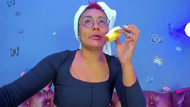 Kaira mosse online show from April 3, 2026, 12:36 pm