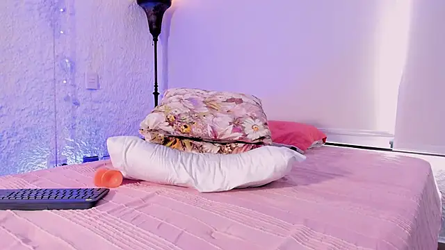 alexandersawyer online show from February 5, 2025, 11:55 am