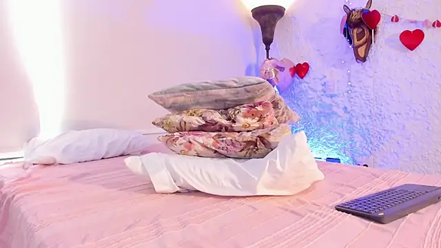 alexandersawyer online show from February 19, 2025, 2:44 pm