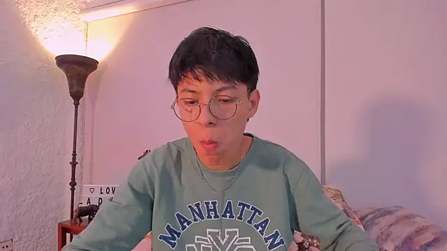 alexandersawyer online show from March 15, 2025, 9:41 am