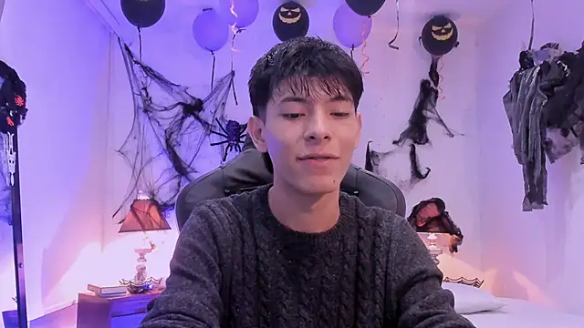 alexandersawyer online show from October 30, 2025, 12:17 pm