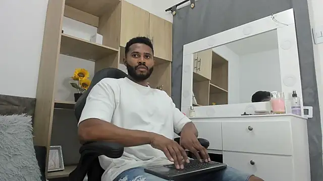 karsonmorris online show from October 3, 2025, 8:17 pm