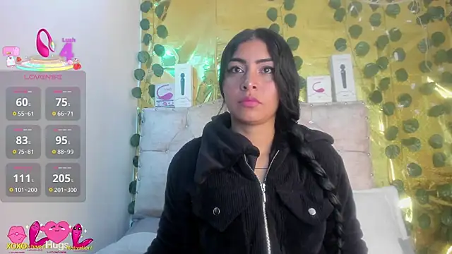 cristalconnorr online show from May 5, 2026, 2:03 pm