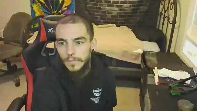 XMeF10 online show from January 28, 2025, 8:47 pm