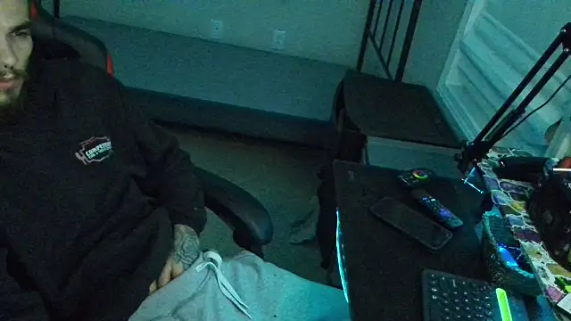 XMeF10 online show from February 15, 2025, 6:44 am