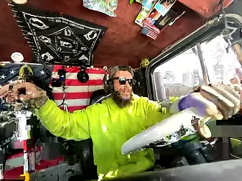 XMeF10 online show from January 15, 2026, 4:00 pm