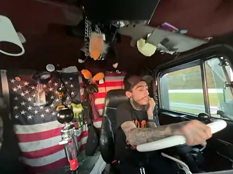 XMeF10 online show from March 27, 2026, 11:10 am