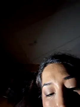 yarely9 online show from April 24, 2026, 5:21 am