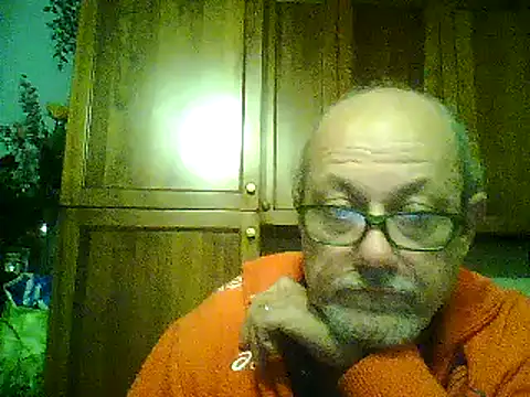 Snapshot of gianbragallini chatting on December 22, 2024, 10:47 pm gianbragallini online show from December 22, 2024, 10:47 pm