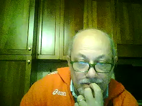 Snapshot of gianbragallini chatting on December 29, 2024, 10:25 pm gianbragallini online show from December 29, 2024, 10:25 pm