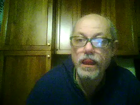 Snapshot of gianbragallini chatting on February 3, 2025, 11:15 pm gianbragallini online show from February 3, 2025, 11:15 pm