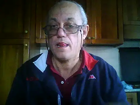 Snapshot of gianbragallini chatting on November 22, 2025, 1:21 pm gianbragallini online show from November 22, 2025, 1:21 pm