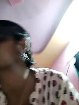 Shivani Mumbai85 online show from February 12, 2025, 4:33 pm