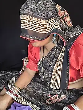 Shivani Mumbai85 online show from February 9, 2026, 5:28 pm