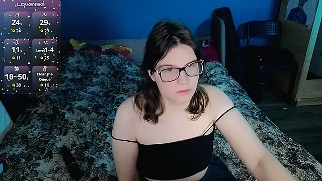 Ruyjin Choi online show from December 10, 2024, 3:55 pm