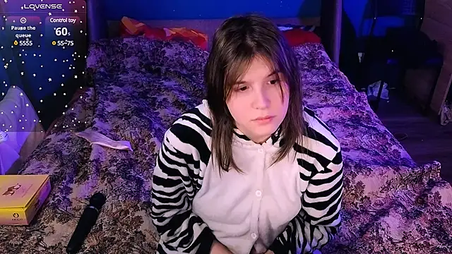 Ruyjin Choi online show from December 17, 2024, 1:05 pm