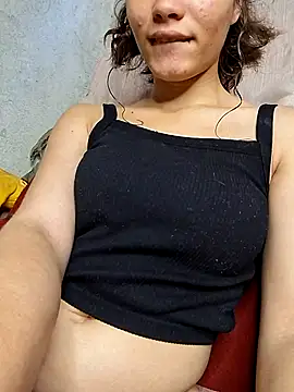 HelenHoltz online show from September 9, 2025, 1:43 pm