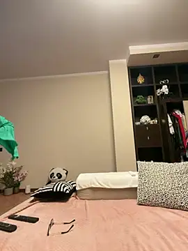 MichelleCara online show from October 29, 2025, 5:31 am