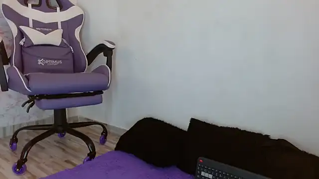 anahi  s online show from September 12, 2025, 8:42 pm