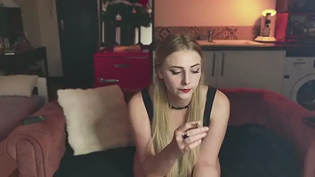 ce leste   online show from December 9, 2024, 8:44 pm