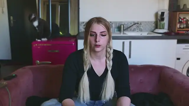 ce leste   online show from December 20, 2024, 11:54 am