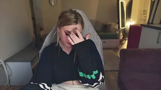 ce leste   online show from February 22, 2025, 4:09 pm