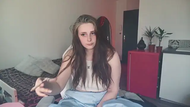 ce leste   online show from April 19, 2026, 10:36 am